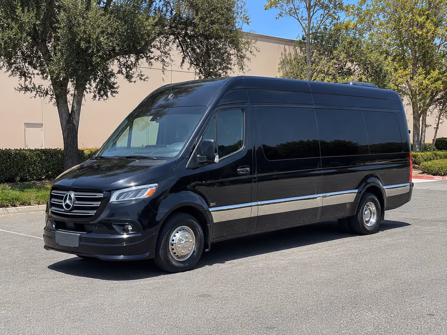 akron 12 passenger sprinter van