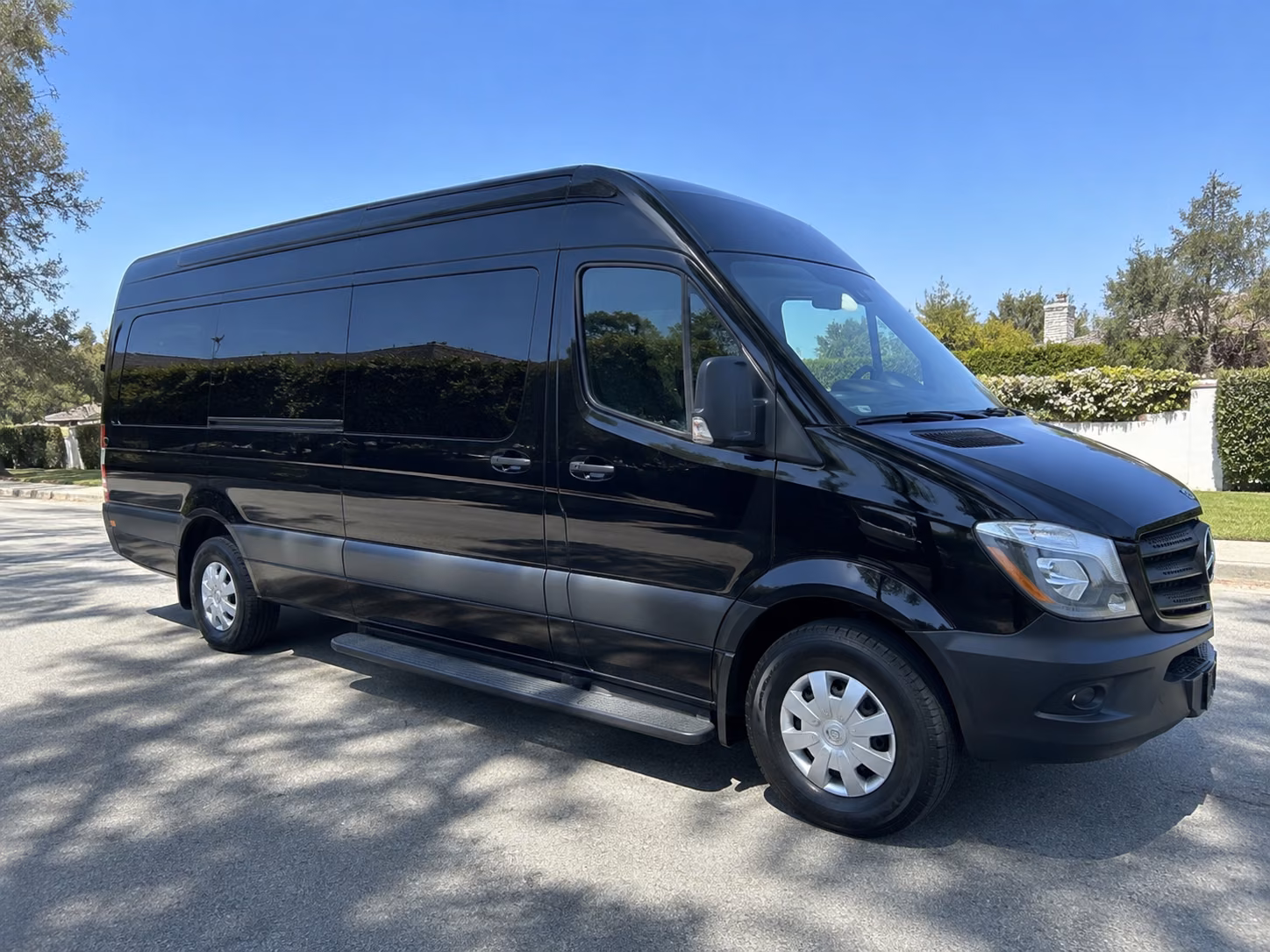 akron 8 passenger sprinter van