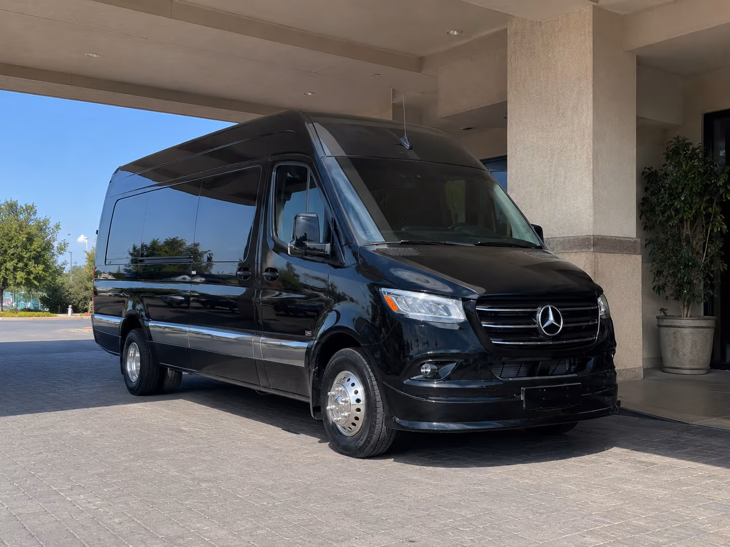find the perfect transportation for your next corporate event 2