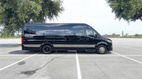 sprinter limousine akron